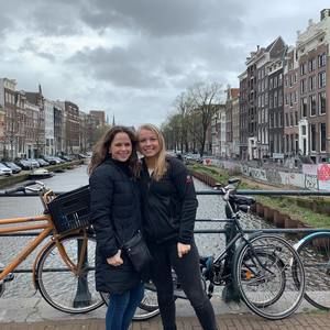 Meet your Posher, Emily